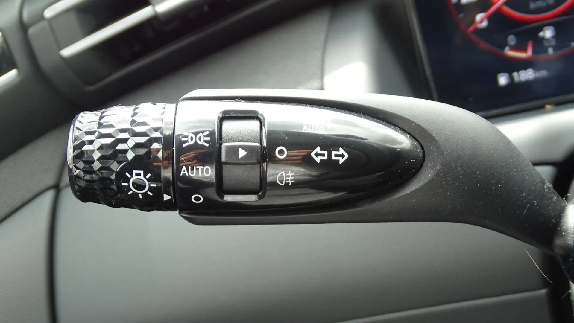 Tucson 1.6T-GDI mHev LED Navi SHZ Kam MirrorLink