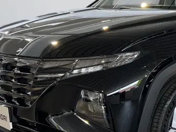 Tucson Plug-in-Hybrid 1.6 T 6-AT LED-Grilldesign