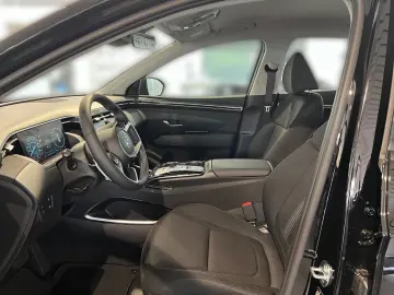 Tucson Plug-in-Hybrid 1.6 T 6-AT LED-Grilldesign