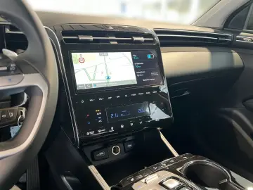 Tucson Plug-in-Hybrid 1.6 T 6-AT LED-Grilldesign