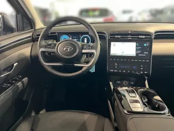 Tucson Plug-in-Hybrid 1.6 T 6-AT LED-Grilldesign