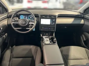 Tucson Plug-in-Hybrid 1.6 T 6-AT LED-Grilldesign