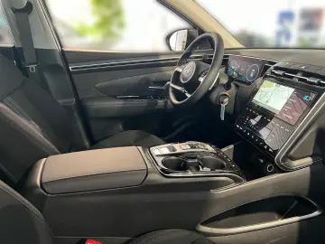 Tucson Plug-in-Hybrid 1.6 T 6-AT LED-Grilldesign