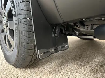 Toyota Land Cruiser in T2 Hybrid 2.4 1st Edition