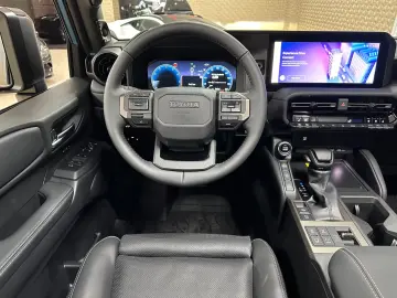 Toyota Land Cruiser in T2 Hybrid 2.4 1st Edition