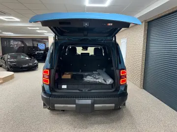 Toyota Land Cruiser in T2 Hybrid 2.4 1st Edition