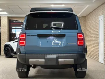 Toyota Land Cruiser in T2 Hybrid 2.4 1st Edition