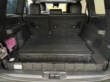Toyota Land Cruiser in T2 Hybrid 2.4 1st Edition