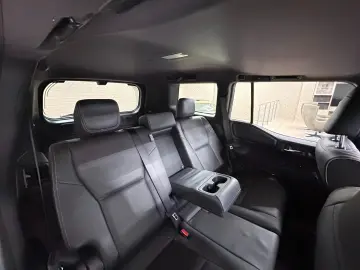 Toyota Land Cruiser in T2 Hybrid 2.4 1st Edition