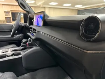Toyota Land Cruiser in T2 Hybrid 2.4 1st Edition