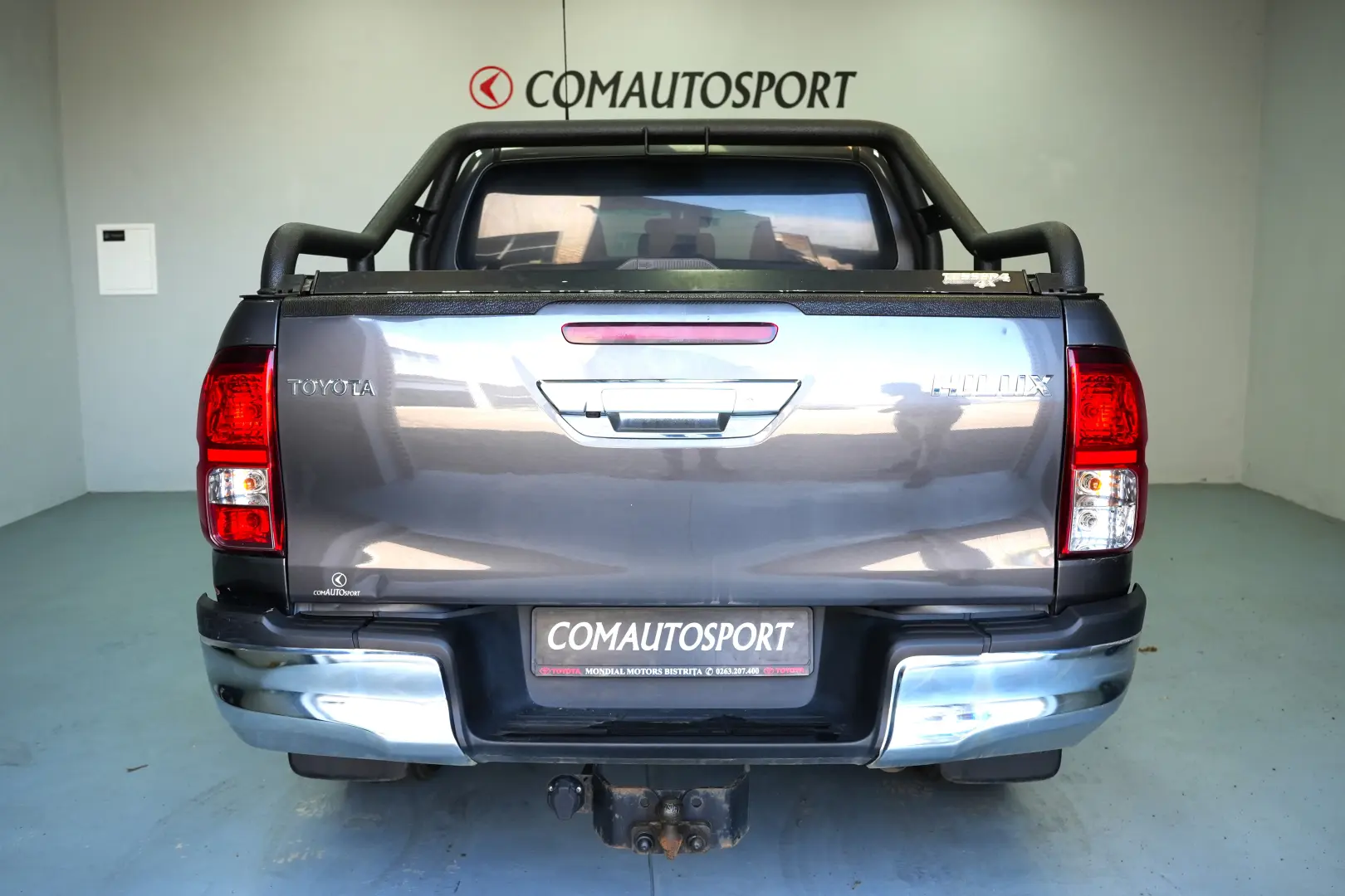 TOYOTA HILUX DC 2.4D AT INVINCIBLE