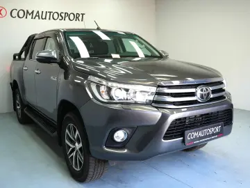 TOYOTA HILUX DC 2.4D AT INVINCIBLE