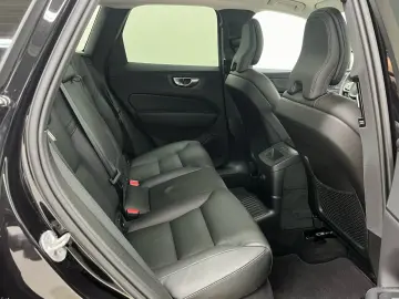 VOLVO XC60 T6 Recharge AWD Plus Bright 19