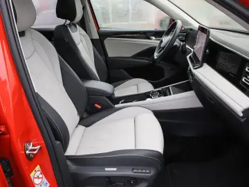 VOLKSWAGEN Tiguan 2.0 TDI DSG Elegance+LEASING