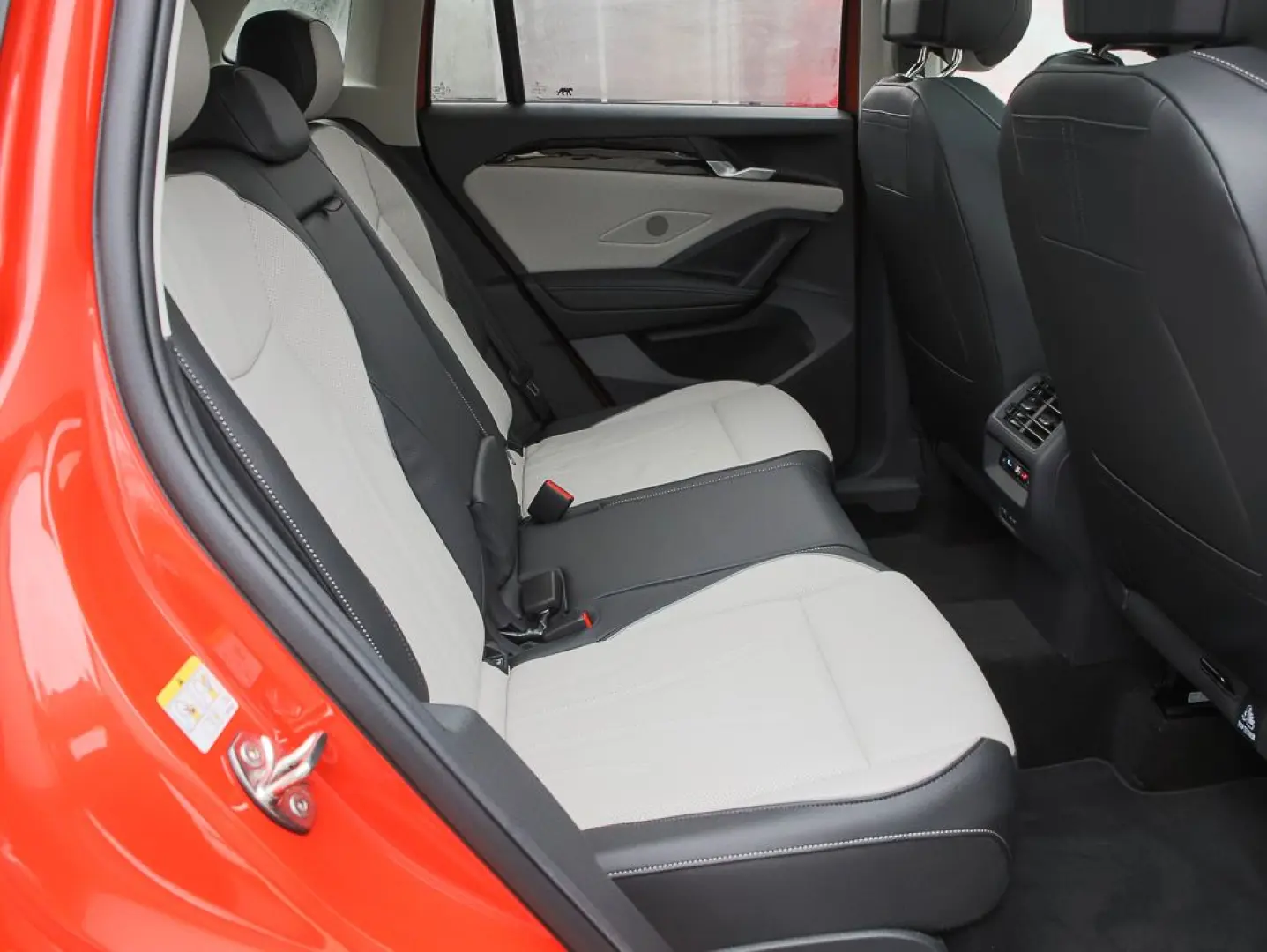 VOLKSWAGEN Tiguan 2.0 TDI DSG Elegance+LEASING