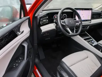 VOLKSWAGEN Tiguan 2.0 TDI DSG Elegance+LEASING