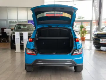 Hyundai Kona Long Range