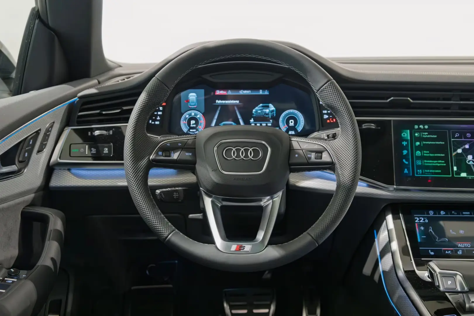 Audi Q8 45 TDI quattro S line*Panorama B&W