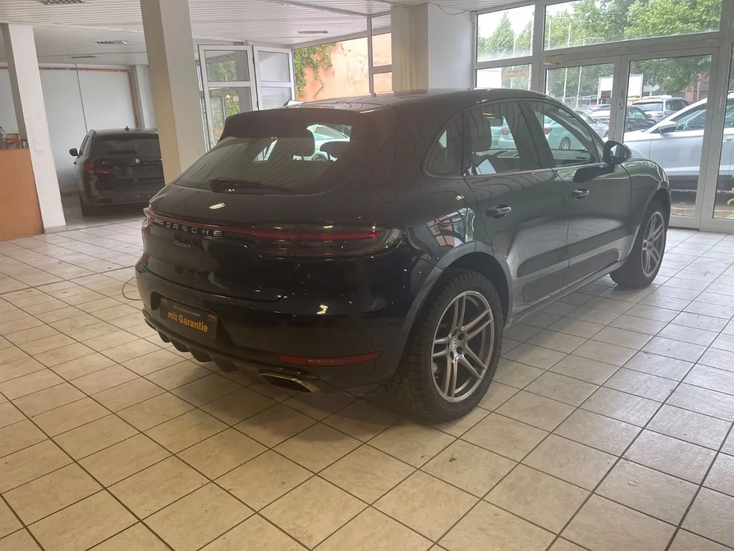 Macan Basis