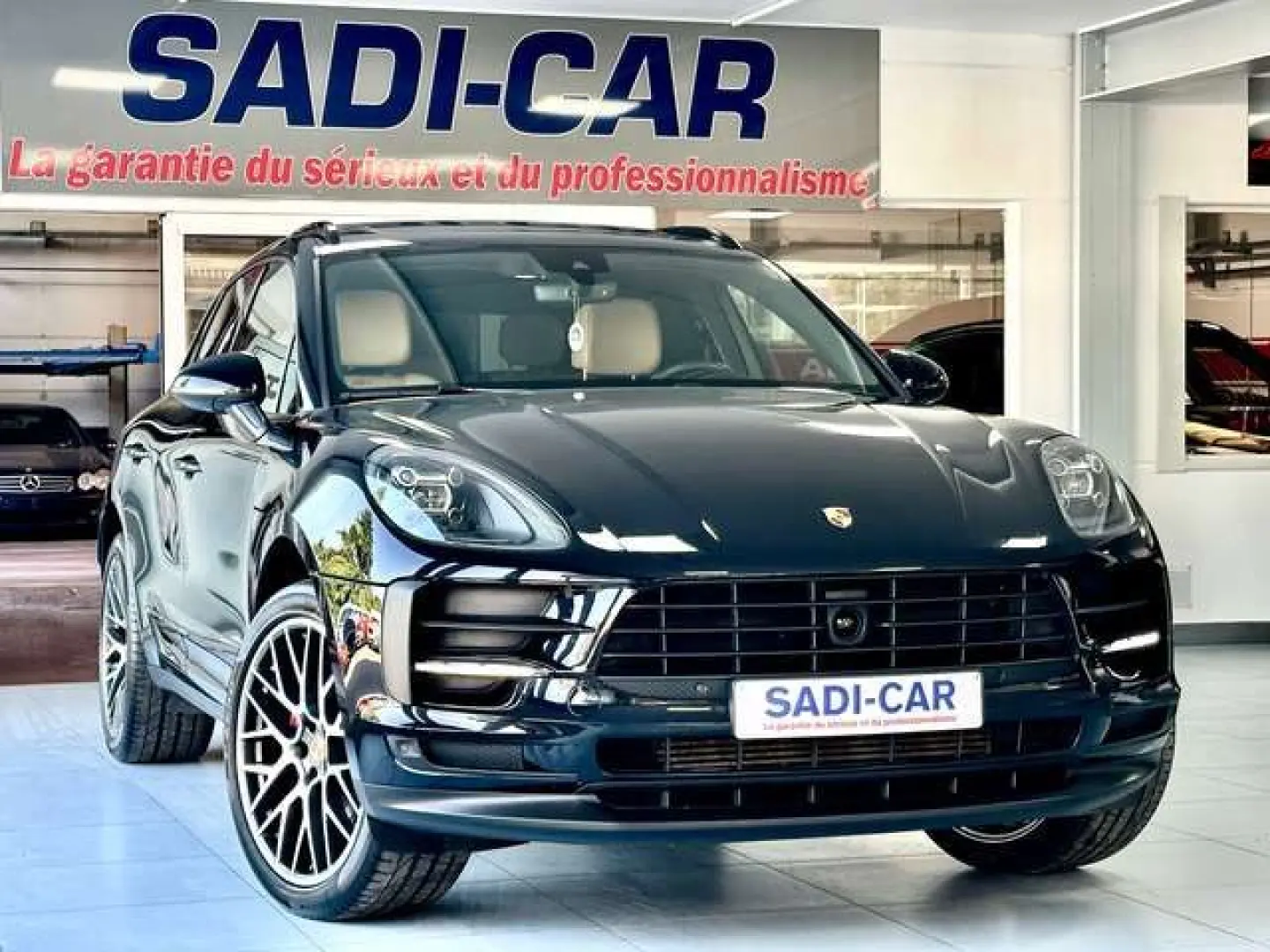 Macan 2.0 Turbo 245cv PDK - NEW-LIFT