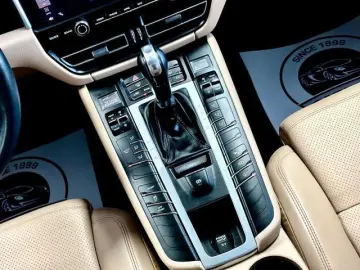 Macan 2.0 Turbo 245cv PDK - NEW-LIFT