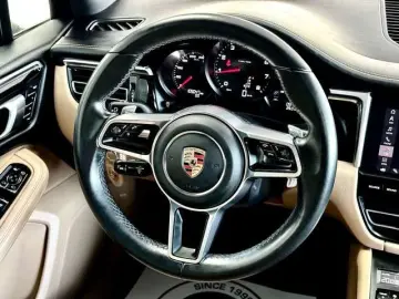 Macan 2.0 Turbo 245cv PDK - NEW-LIFT