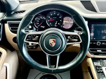 Macan 2.0 Turbo 245cv PDK - NEW-LIFT