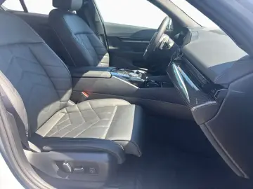 BMW 520i M Sport Shadow Line