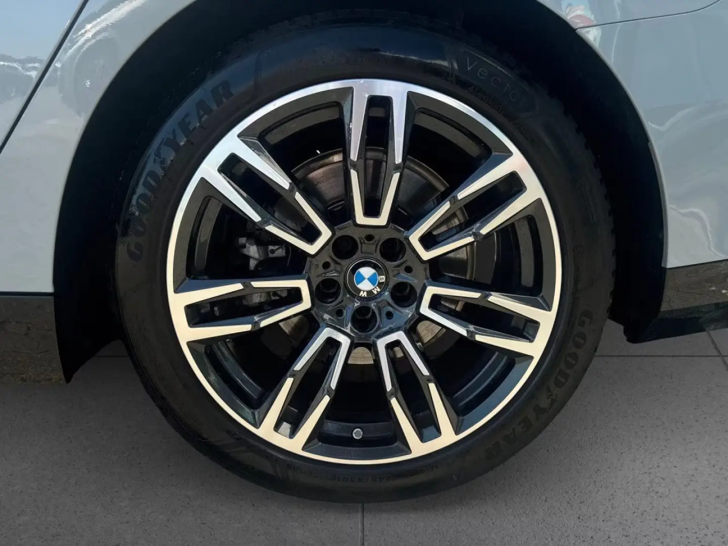 BMW 520i M Sport Shadow Line