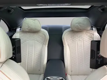 Bentley Flying Spur Mulliner NEW MODEL Bicolor