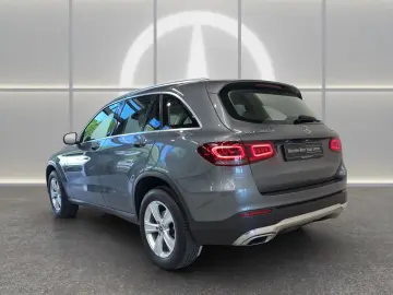 GLC 300 e 4M BUSIN+AHK+RFK+PANO+PUBLIC+NAVI PLUS