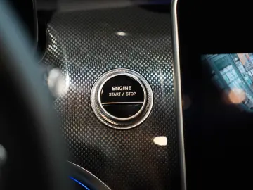 C 300 de AMG Line Night Leder Pano Fahrassistenz