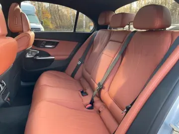 C 300 de 4Matic AMG +LED+MBUX+PANO+KEYLESS+