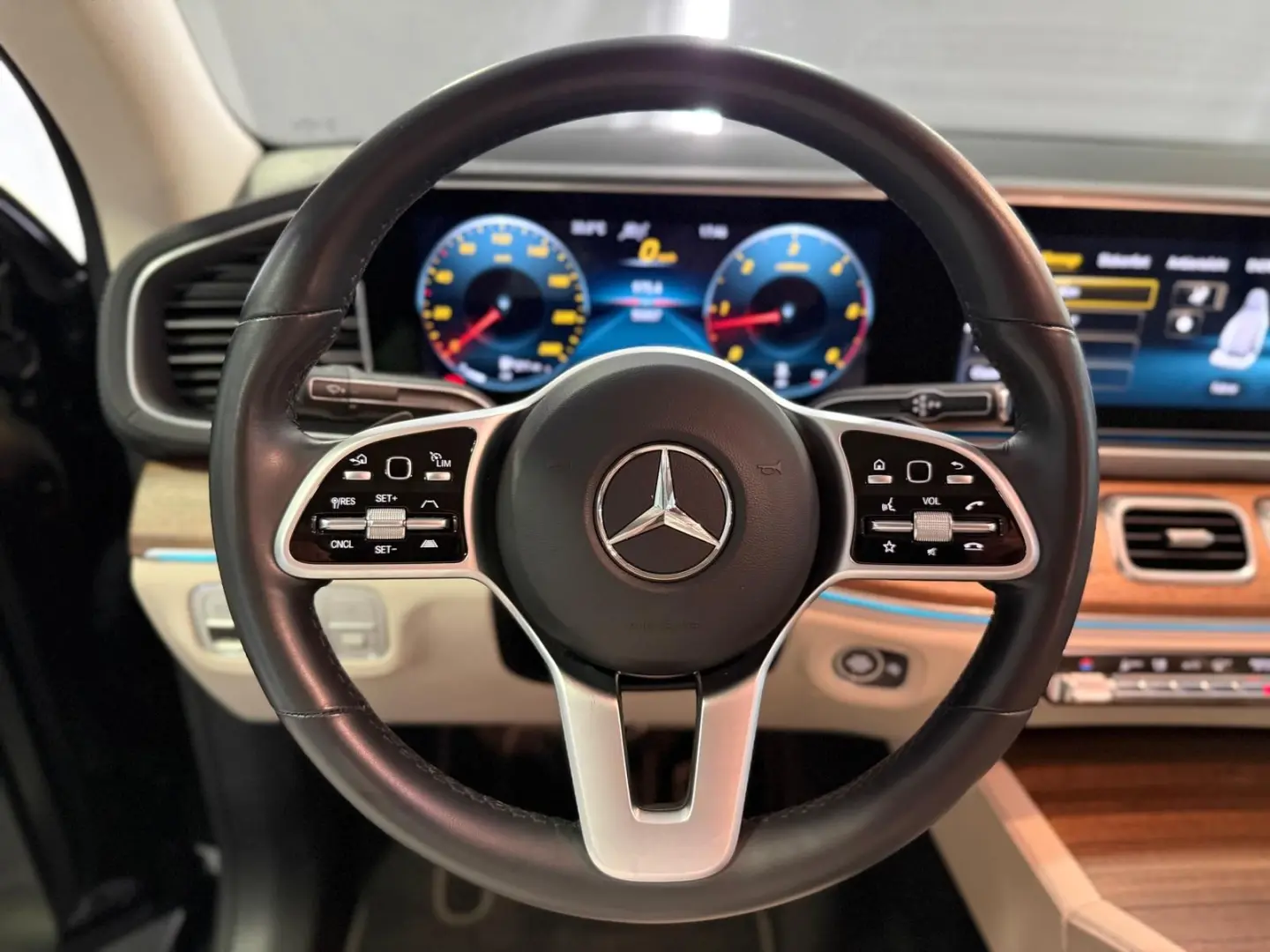 GLE 400 d Coupe AMG-Line*MASSAGE*360*LEDER-BEIGE
