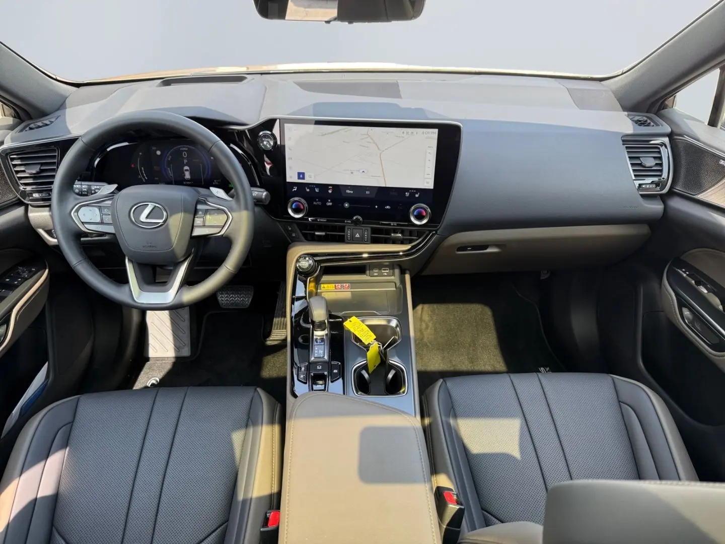 NX 350h E-FOUR Overtrail *LED*Pano*360*HUD*Navi*