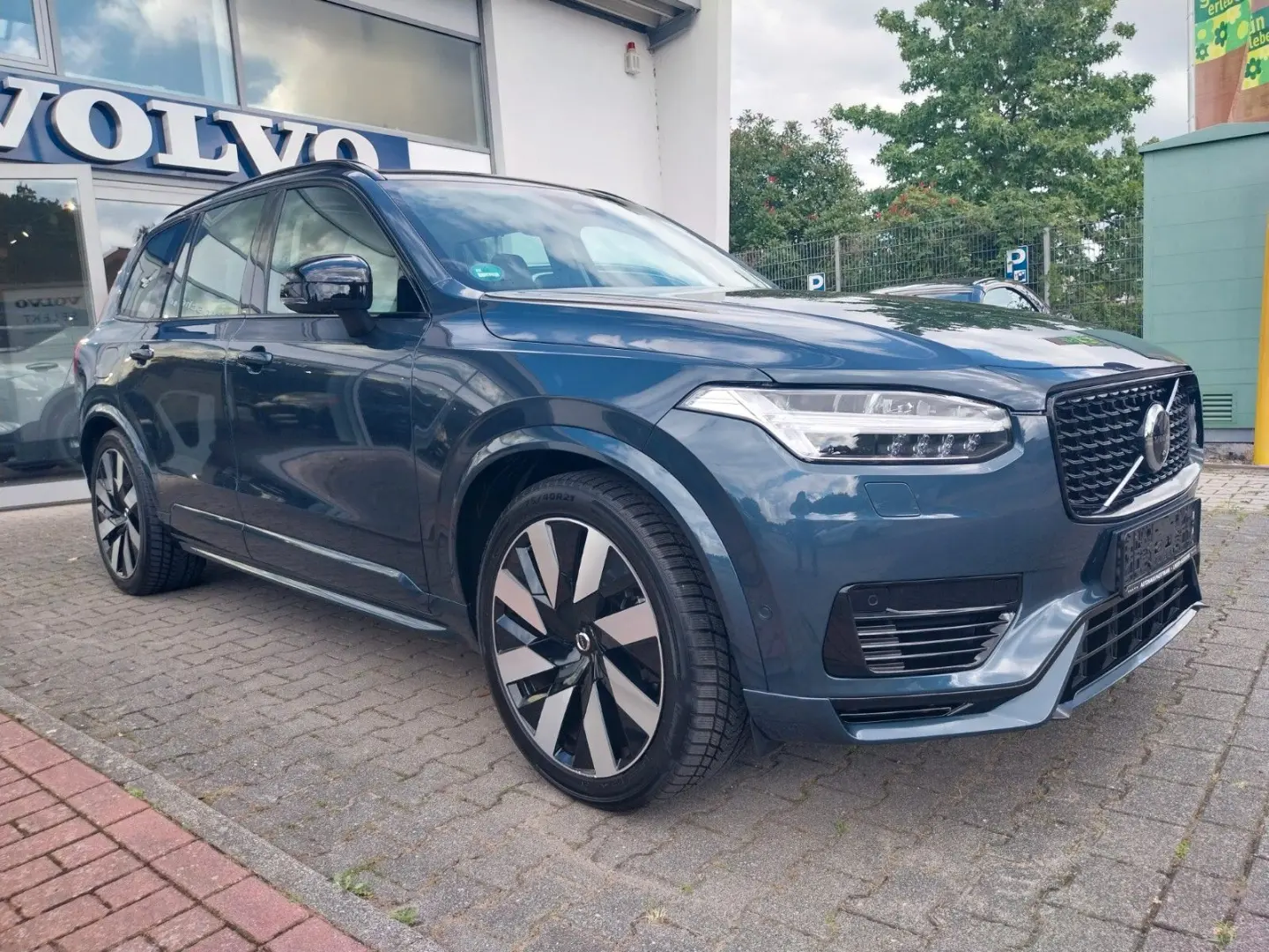 XC90 T8 Ultra Dark Plug-In Hybrid AWD B&W Sound