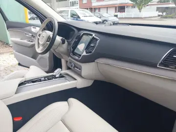 XC90 T8 Ultra Dark Plug-In Hybrid AWD B&W Sound