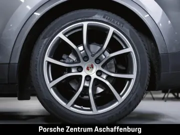 Cayenne Coupé Luftfederung Sportabgasanlage