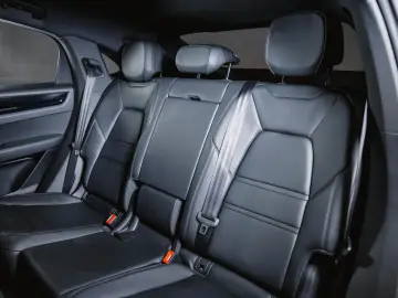 Cayenne Coupé Luftfederung Sportabgasanlage
