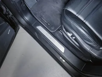 Cayenne Coupé Luftfederung Sportabgasanlage