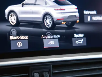 Cayenne Coupé Luftfederung Sportabgasanlage