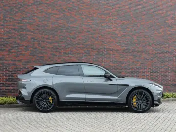 DBX 4.0 V8 707 | China Grey - Carbon Pack