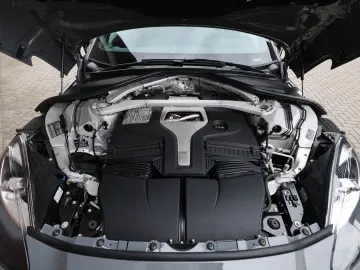 DBX 4.0 V8 707 | China Grey - Carbon Pack