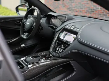 DBX 4.0 V8 707 | China Grey - Carbon Pack