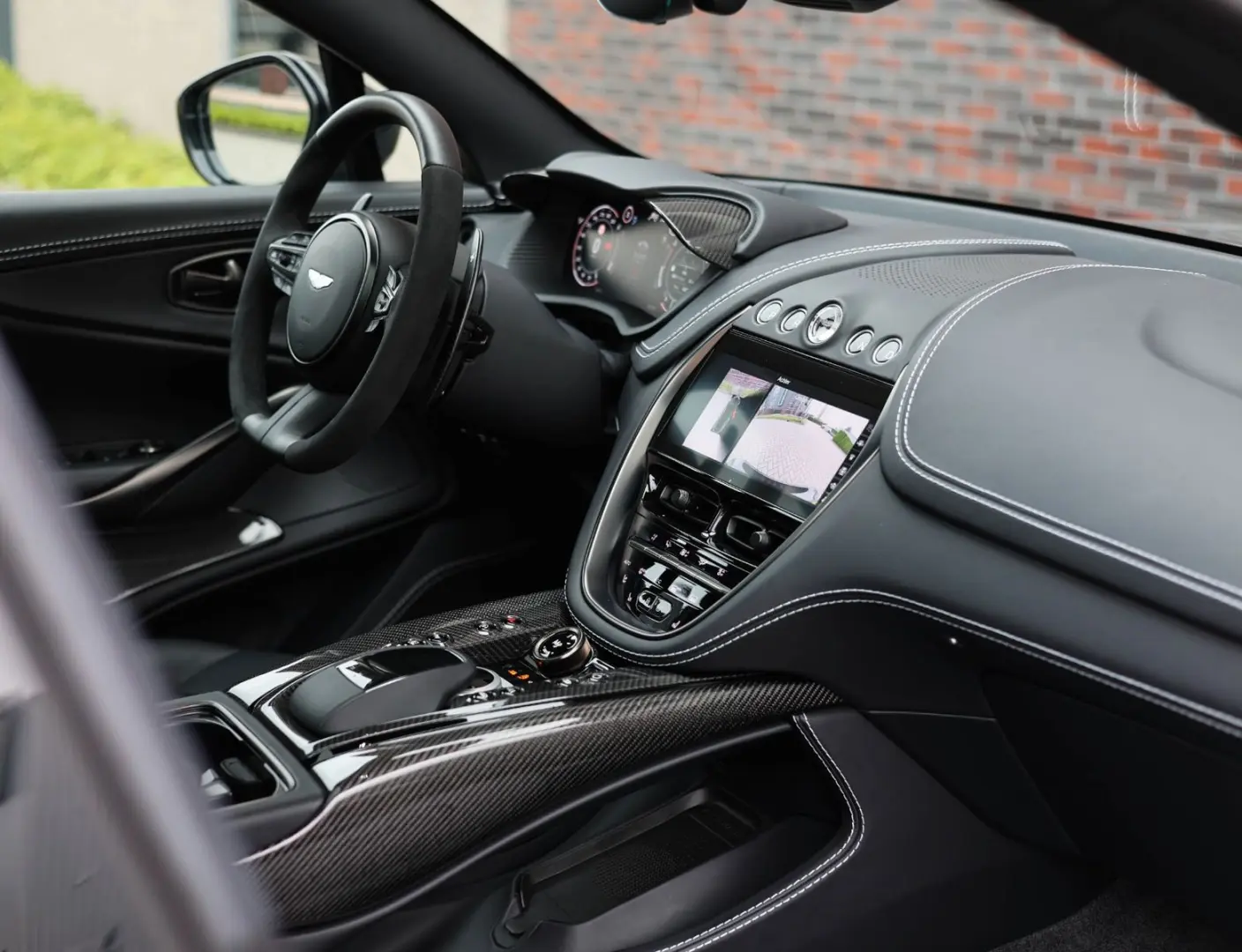 DBX 4.0 V8 707 | China Grey - Carbon Pack