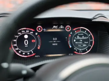 DBX 4.0 V8 707 | China Grey - Carbon Pack