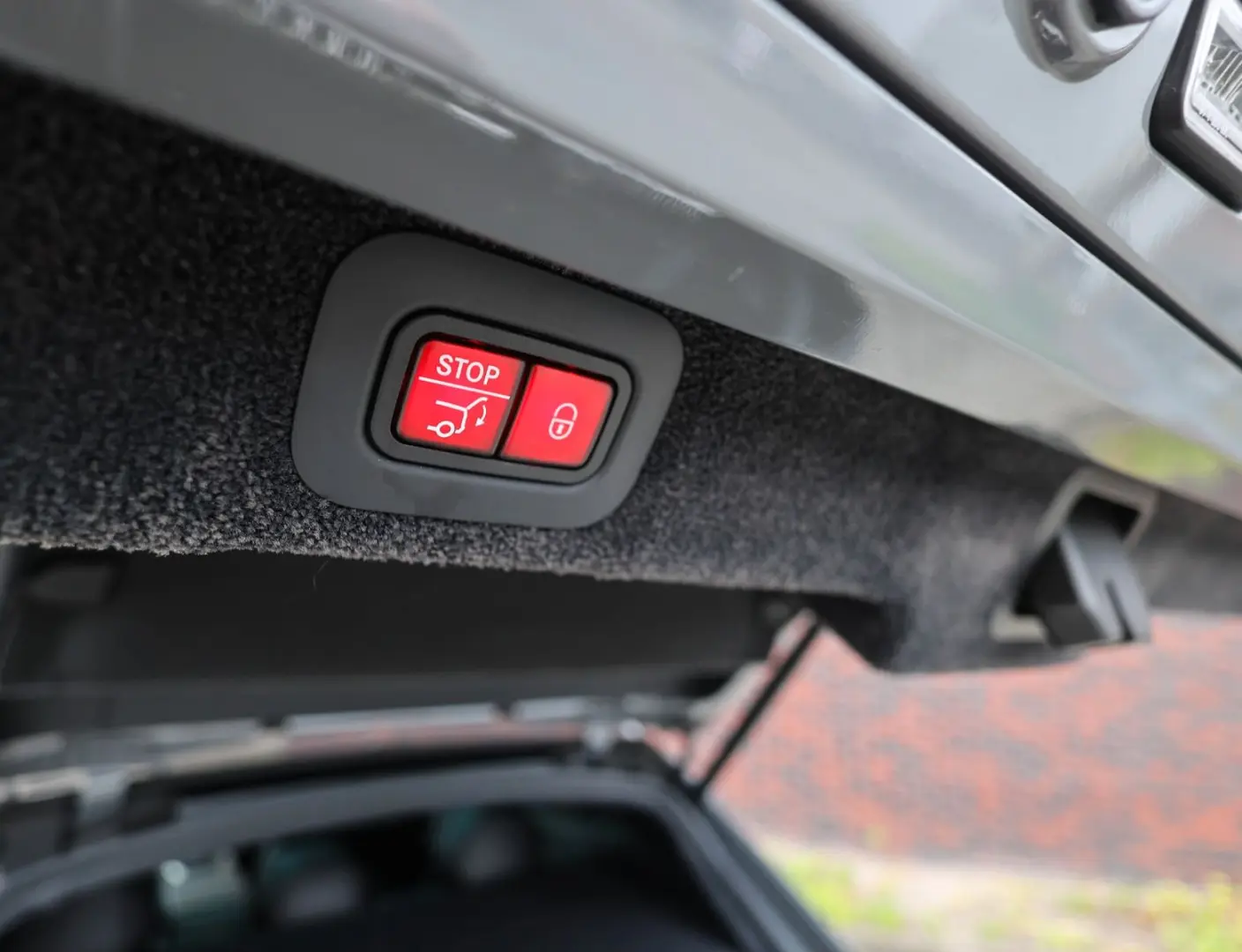 DBX 4.0 V8 707 | China Grey - Carbon Pack