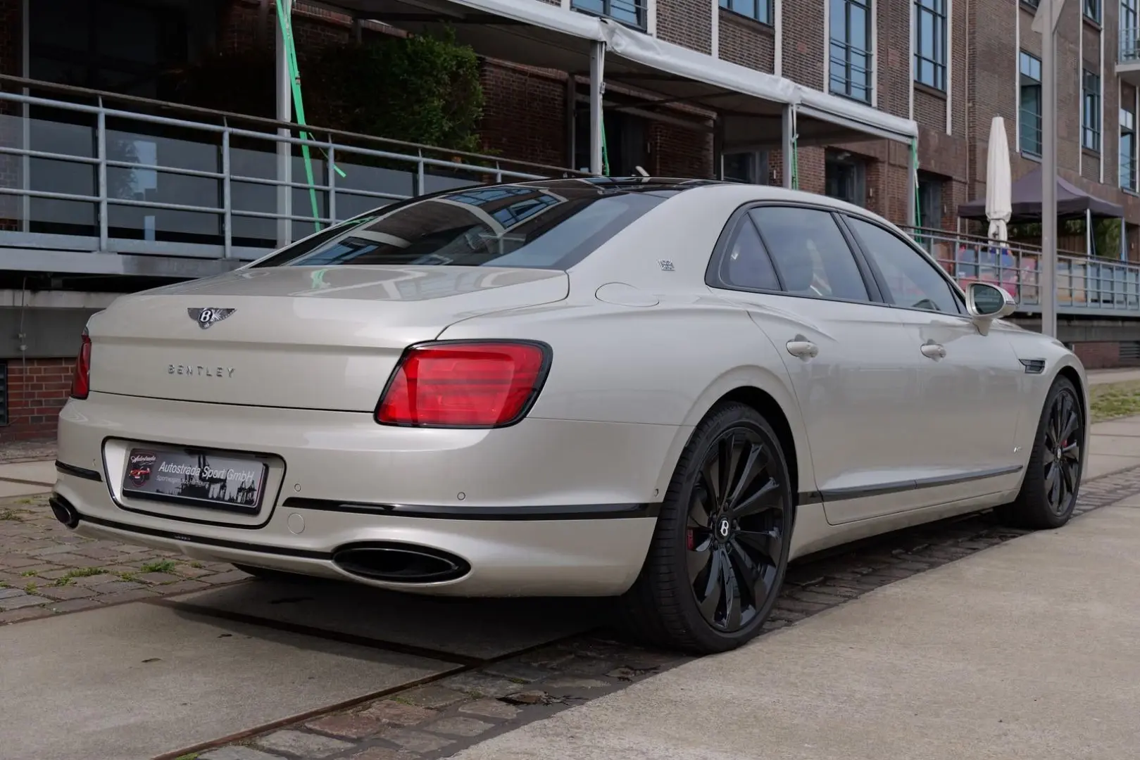 Flying Spur 6.0 W12 4 Wheel drive 1 Edition