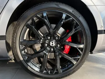 Flying Spur S V8/Carbon/NAIM