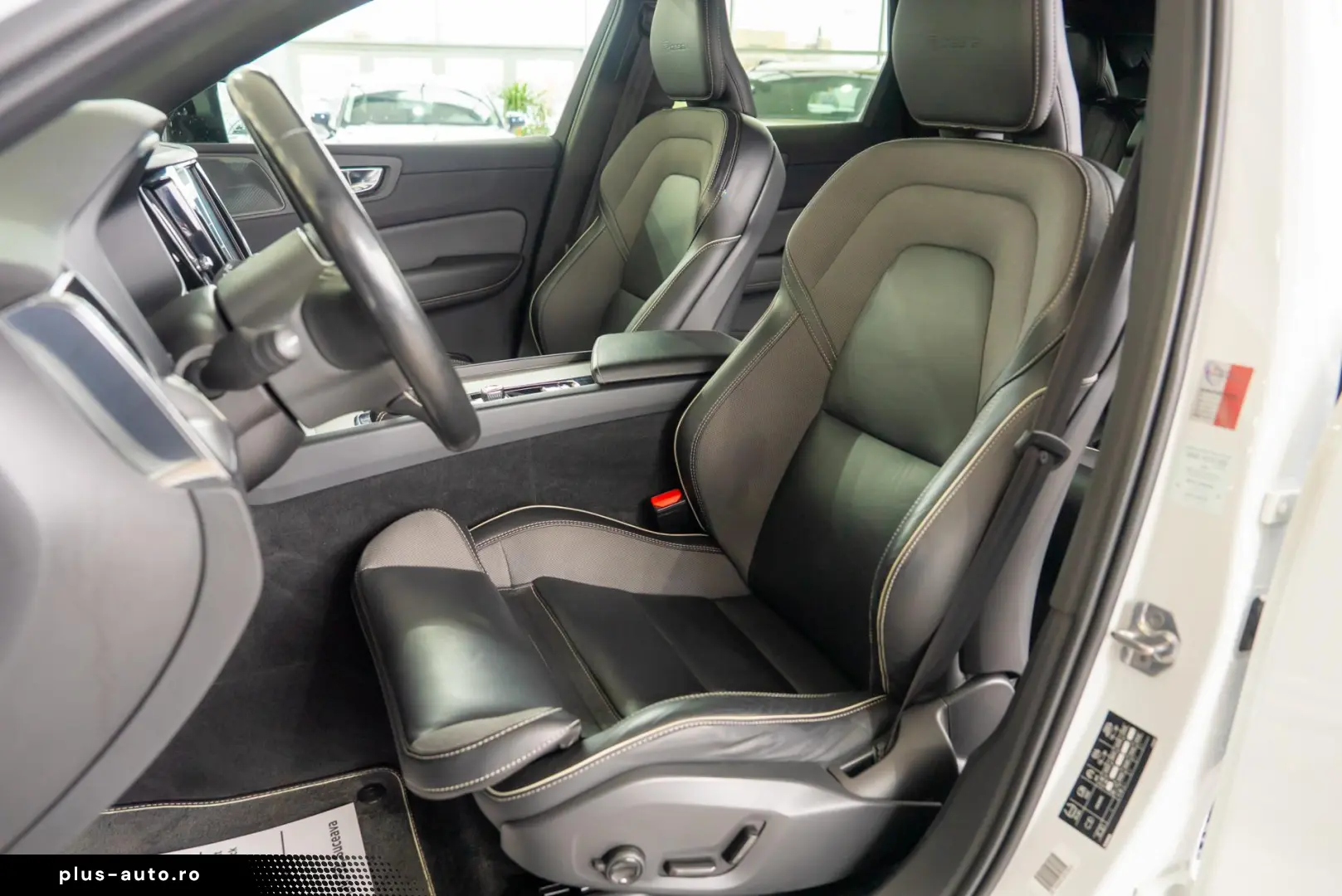 Volvo XC 60 2.0 T4 Geartronic  R-Design